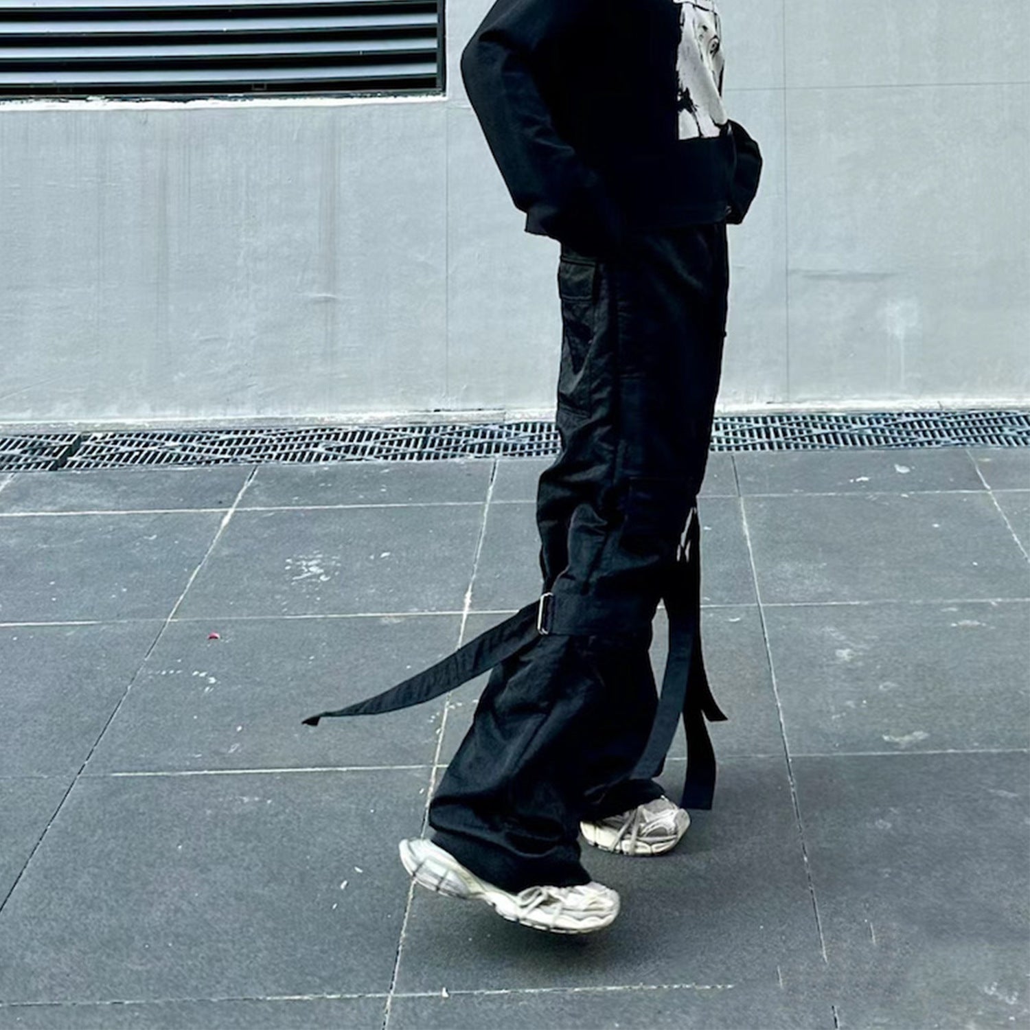 Men's And Women's High Street Strap Decorative Trousers Black Trendy Straight And Micro-blading Men's And Women's Tight Pants