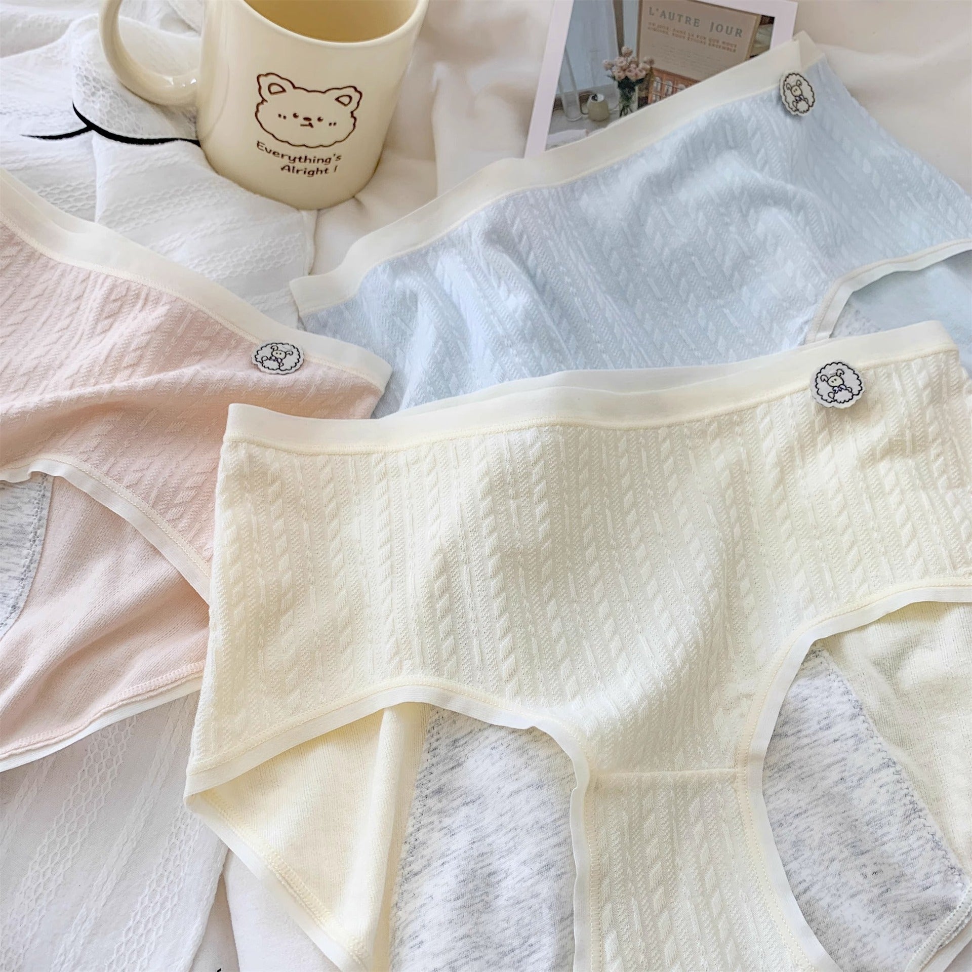 Physiological Pants Menstrual Underwear Big Aunt Anti-side Leakage Cotton Bottom Crotch Comfortable Breathable Ladies Mid-waist Period Briefs