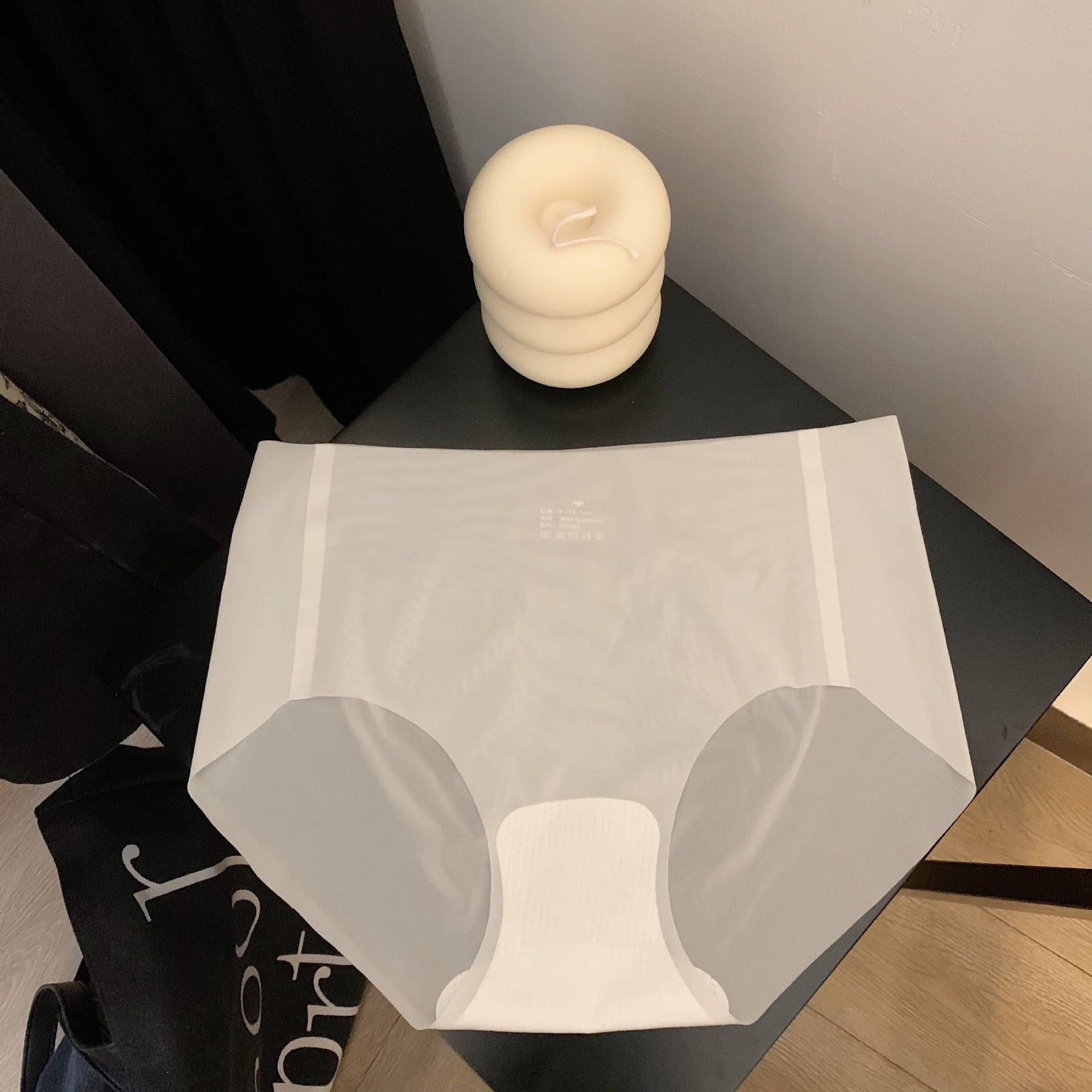 Girls Naked Sense Ice Silk Traceless Underwear 7A Bacteriostatic Long Crotch Cotton 2025 New Mask Pants Ladies Briefs
