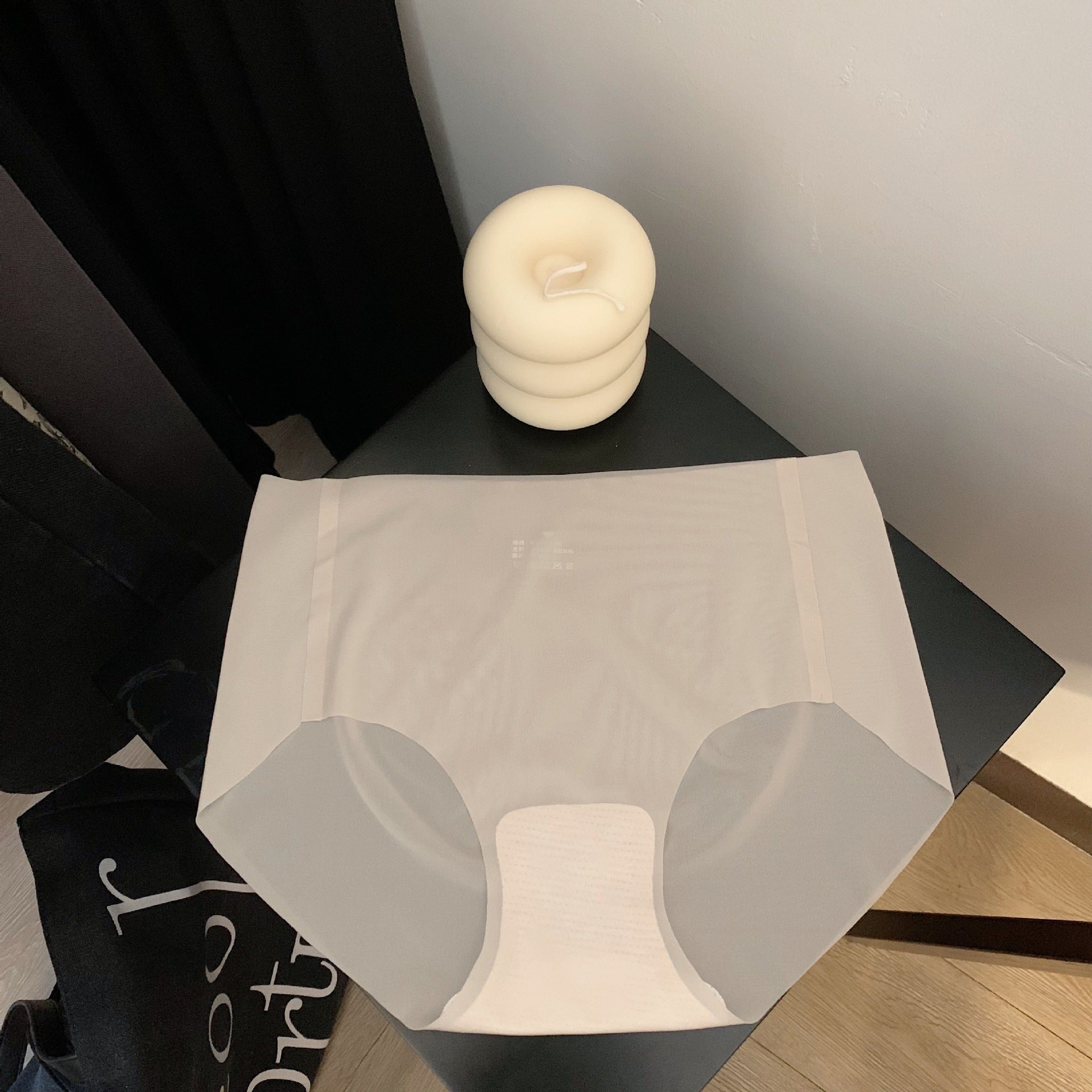 Girls Naked Sense Ice Silk Traceless Underwear 7A Bacteriostatic Long Crotch Cotton 2025 New Mask Pants Ladies Briefs