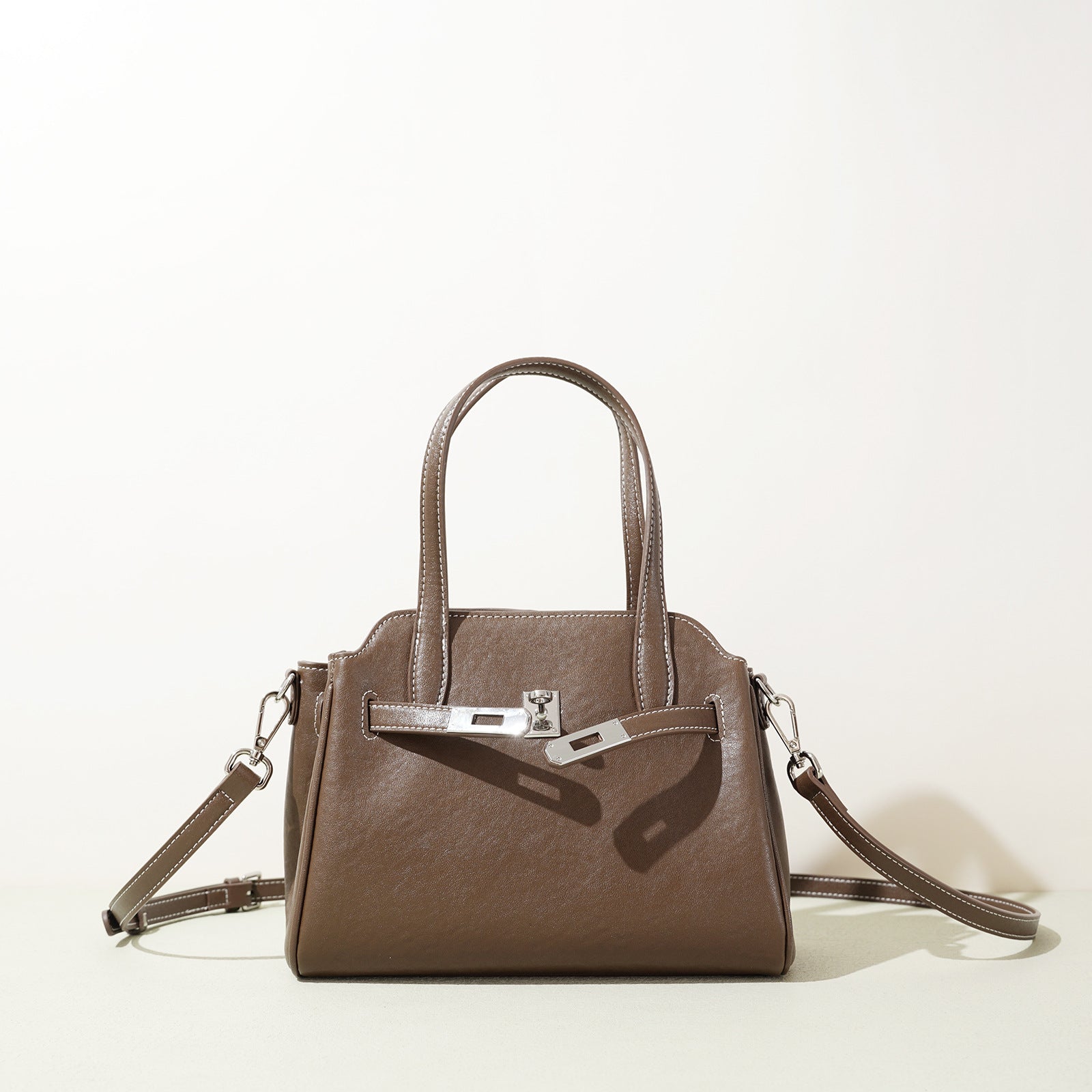 High-end Fashion Handbag - Niche Retro Texture Shoulder Crossbody Autumn Winter 2025