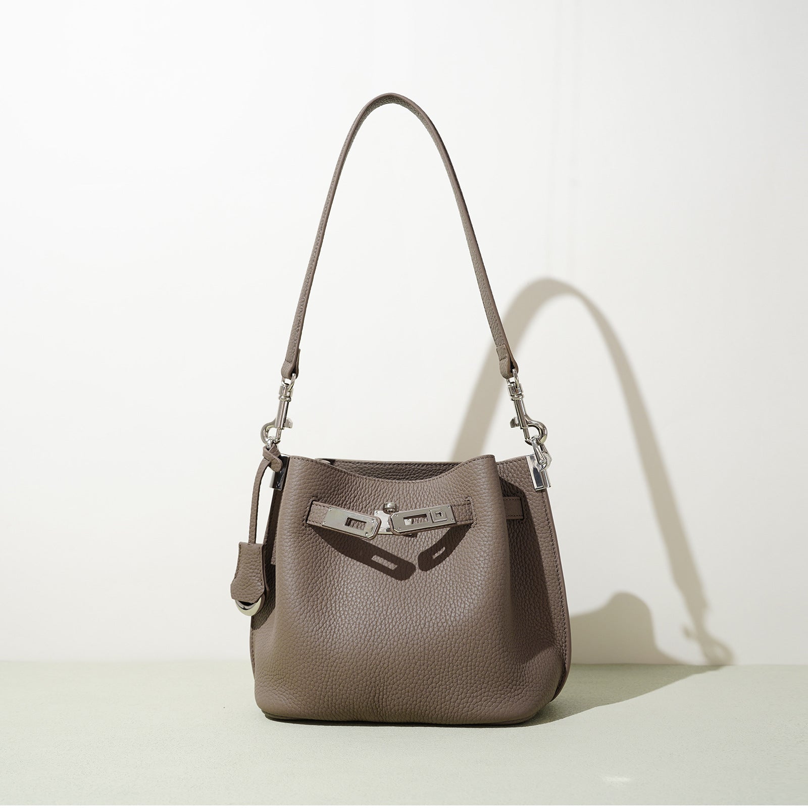 Textile Bucket Bag - All-Match Casual Ins Style Niche Commuting Crossbody
