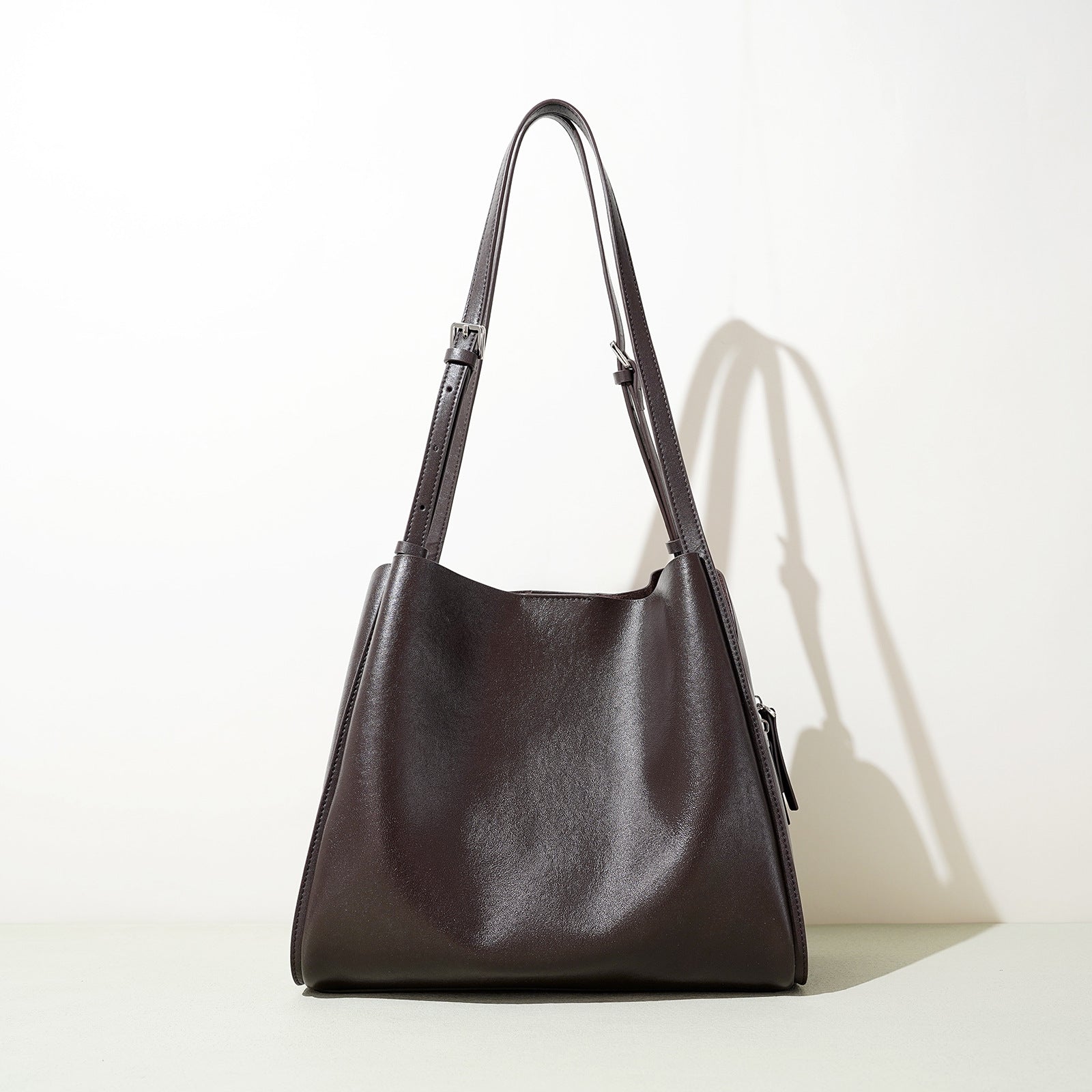 Fashion Bucket Bag - Exquisite Portable Commuter Large Capacity Crossbody 2025