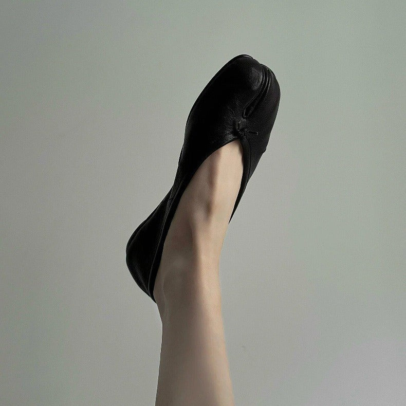 Women's Cowhide Pleated Mary Jane Flats - Genuine Leather