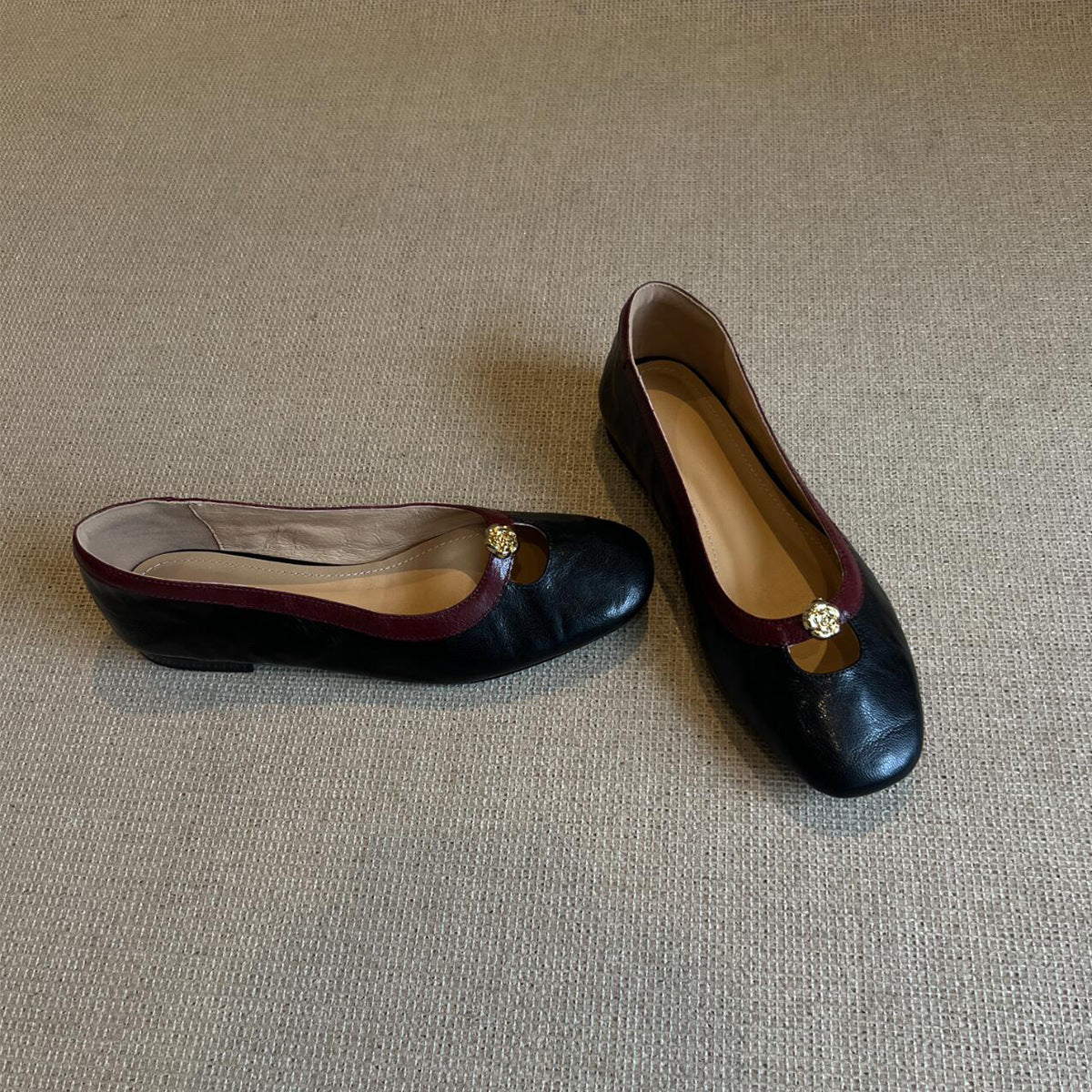 Women's Lambskin Camellia Mary Jane Flats - French Retro