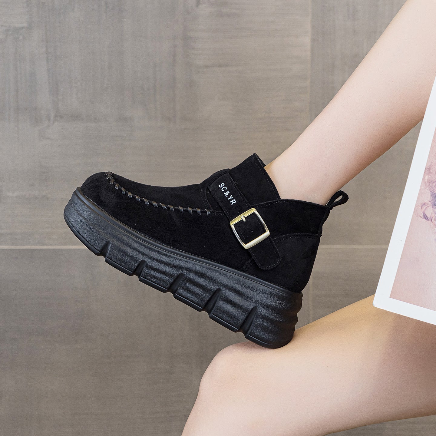 Women's 2025 New Autumn Women's Shoes British Style Retro Thick Sole Increased Casual Shoes