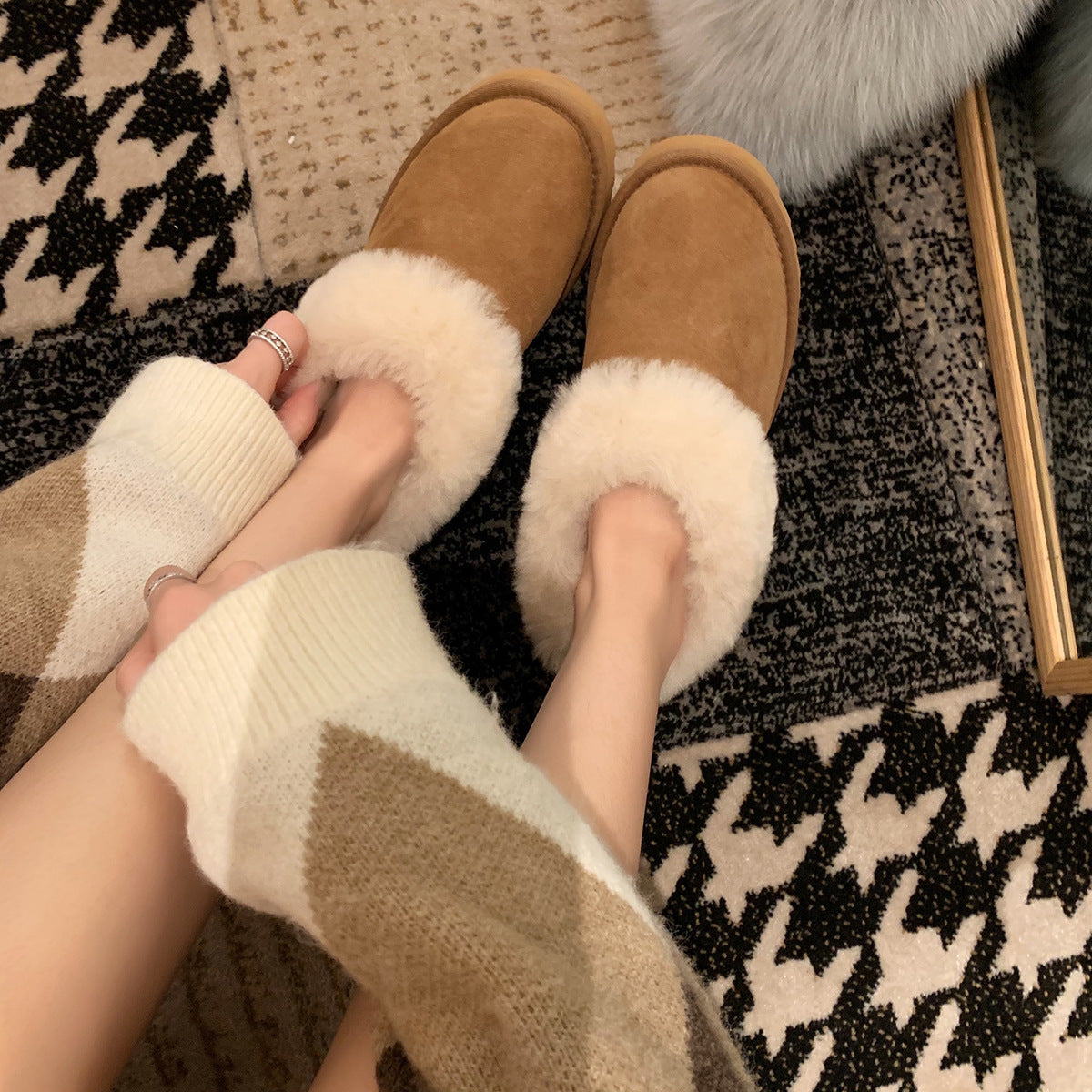 Round Head All-Match Low-Top Warm Fleece-Lined Thickened Fur One-Piece Fur Snow Boots Women's Autumn And Winter